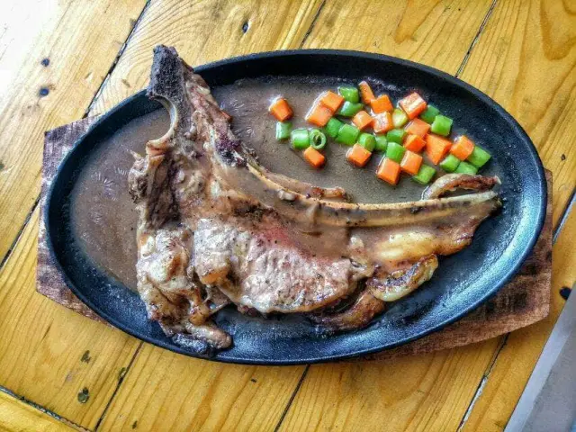Mardee's Steak & Bowls Food Photo 17