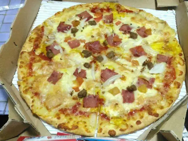 Gambar Makanan Domino's Pizza 14