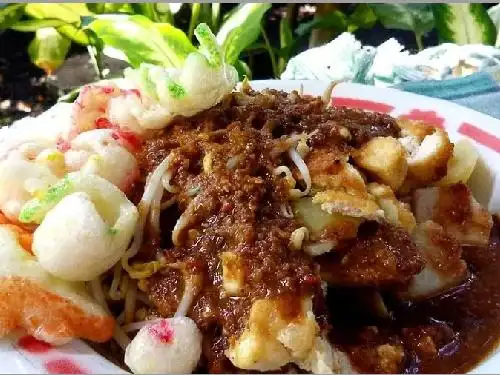 Soto Betawi Dan Sate (Pak Sal), Utara Lotte Mart Abian Tubuh