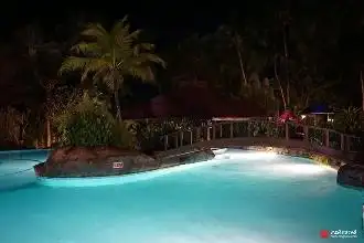 Sunken Pool Bar