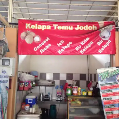 Kelapa Temu Jodoh