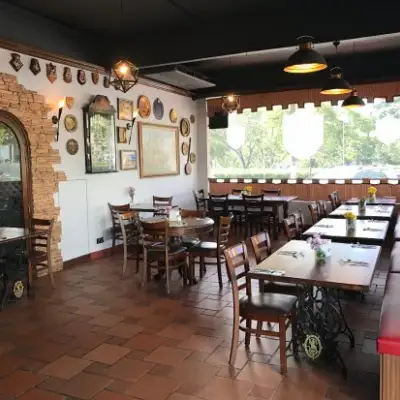 George & Dragon Cafe at Taman Tasek