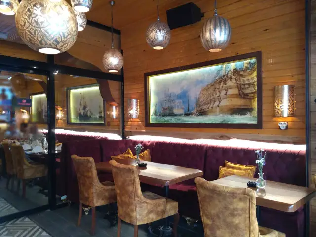 Constantine's Ark Restaurant & Cafe'nin yemek ve ambiyans fotoğrafları 3