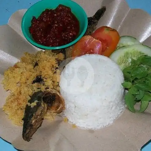 Gambar Makanan Ayam Bakar & Pecel Lele Rizki, Gang Buntu 4