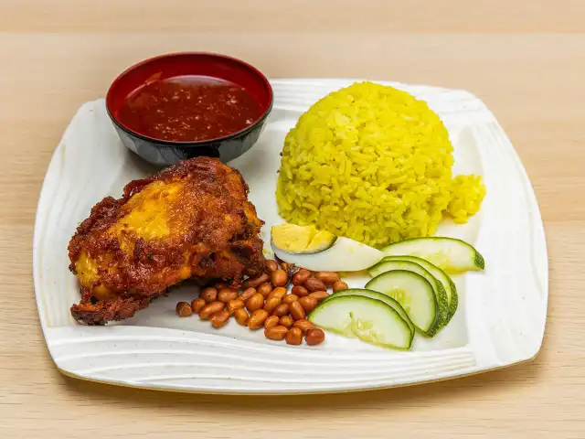 Nasi Lemak Royale & Roti Canai Pokok Sena