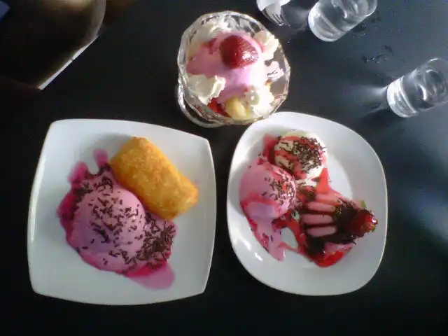 Gambar Makanan Olelo ice cream pudding 7