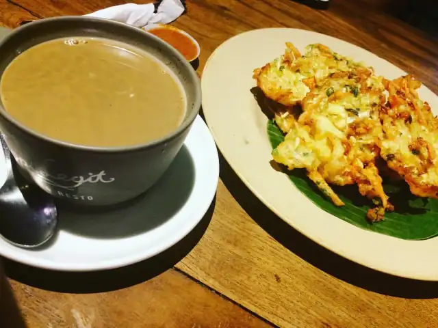 Gambar Makanan Kopi Legit Café & Resto 14