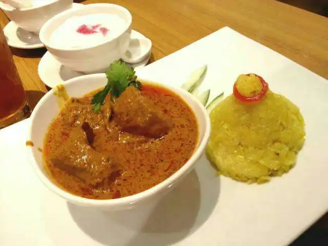 Sepiring Uniquely Malaysian Food Photo 19