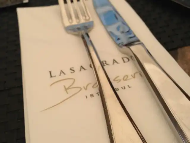 Lasagrada Brasserie'nin yemek ve ambiyans fotoğrafları 6
