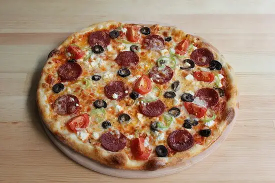 Üçgen Pizzeria'nin yemek ve ambiyans fotoğrafları 1