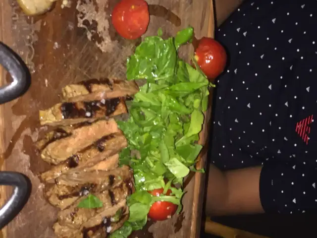 Nusr-Et Steakhouse'nin yemek ve ambiyans fotoğrafları 19