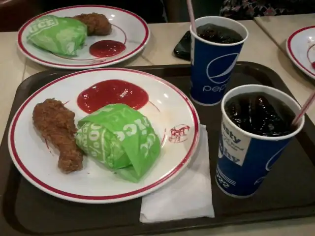 Gambar Makanan KFC BSD Square 3