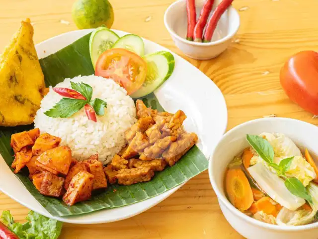 Gambar Makanan Wahyoo, Warung Nasi Sunda Kuningan Ibu May 5