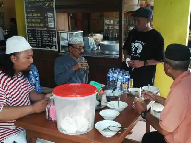 Warung "Bagusan Sedap" gulai kepala sapi