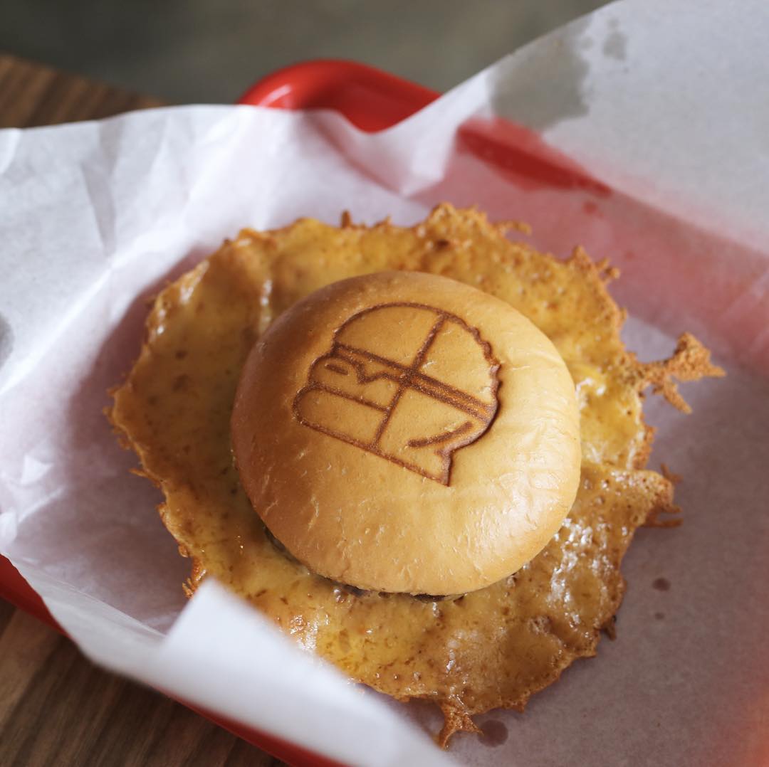 Bros In The Box terdekat Restoran dan Tempat Makan American terdekat