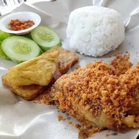 Gambar Makanan Soto Ayam Adi Sulung, Happy Food Court 11