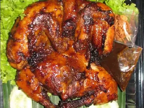 AYAM BAKAR IBU ANI