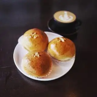Crumb Artisan Bakery & Cafe