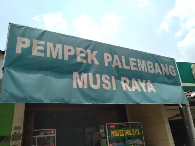 Gambar Makanan Pempek Palembang Musi Raya 7