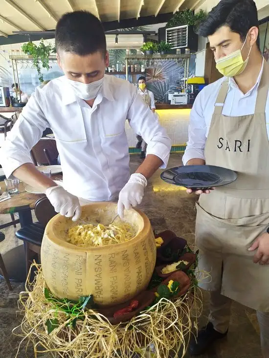 Sarı Restaurant'nin yemek ve ambiyans fotoğrafları 32