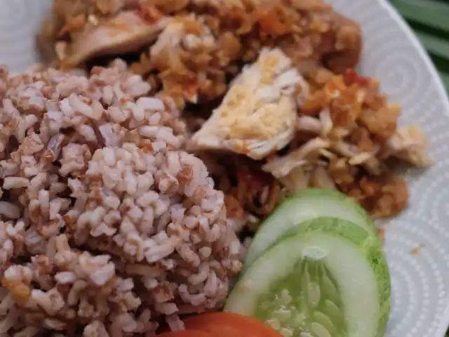 Gambar Makanan Ayam Geprek Wong Sugih 11