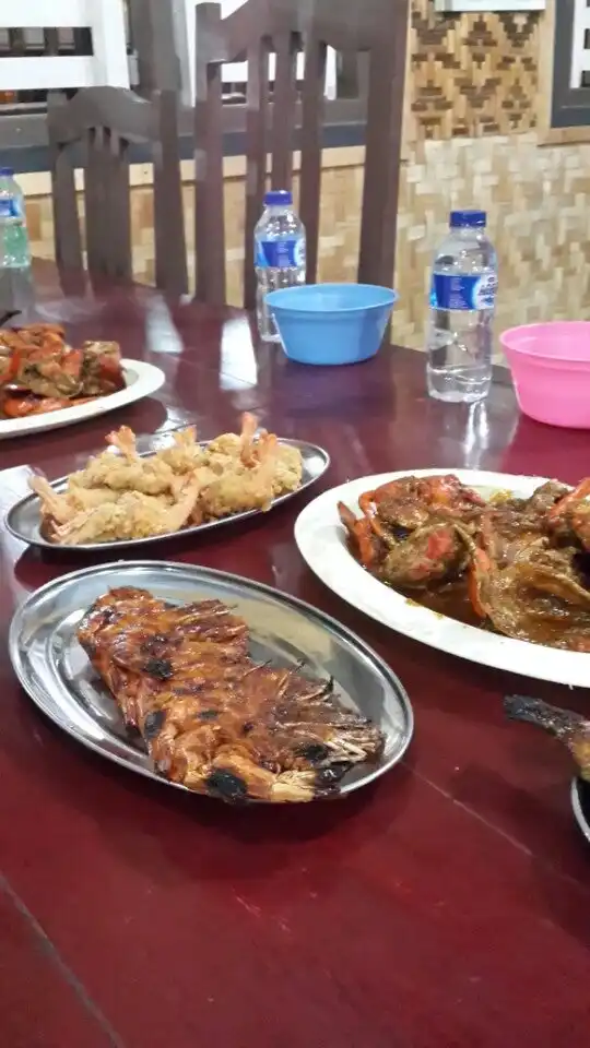 Gambar Makanan Rumah Makan Sari Laut 8