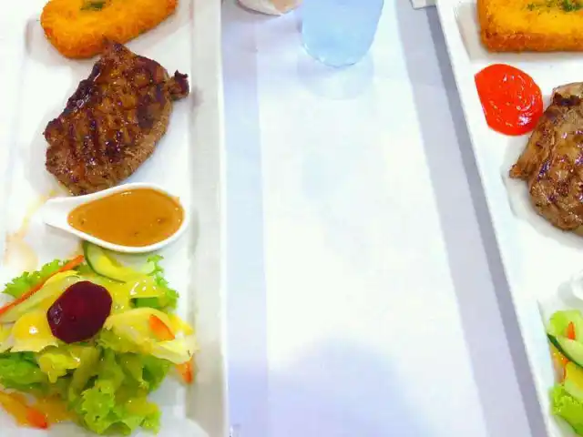 Gambar Makanan Le Boeuf Steakhouse 9