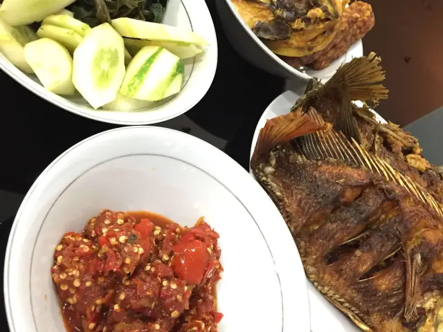 Gambar Makanan Sambel Setan Bu Mut 20