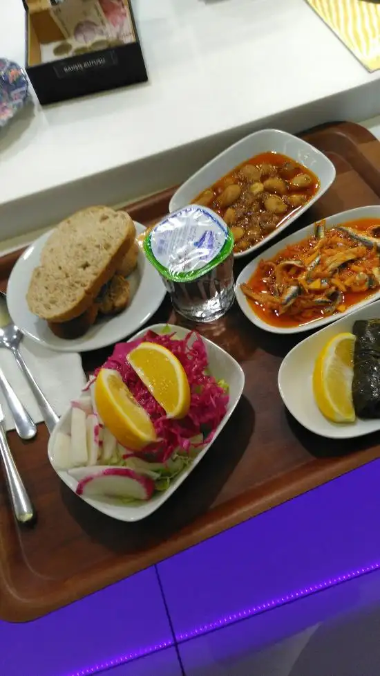 Palmiye Fish Restaurant Tuzla'nin yemek ve ambiyans fotoğrafları 8