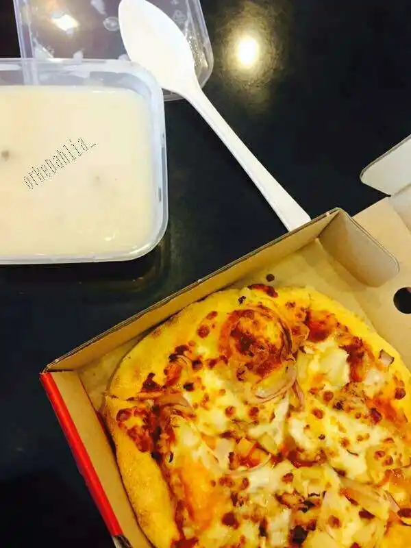 Pizza Hut Food Photo 5