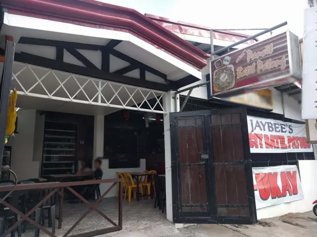 Jaybee's Pancit Batil Patong Food Photo 2