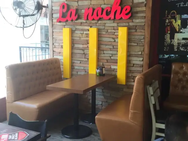 La Noche Restaurant Cafe & Bar'nin yemek ve ambiyans fotoğrafları 33