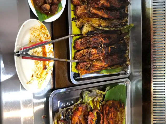 Restoran Alip's Ikan bakar Dan Masakan Thai Food Photo 3