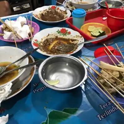 Sop kikil kaki kambing "Warung Barokah"