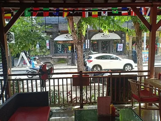 Gambar Makanan Asoko Bar & Restaurant 13