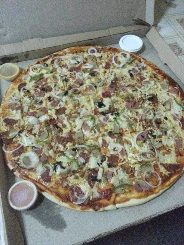 Jugno's Monster Pizza Food Photo 6