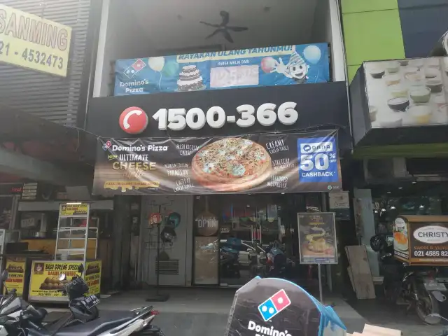 Gambar Makanan Domino's Pizza 10