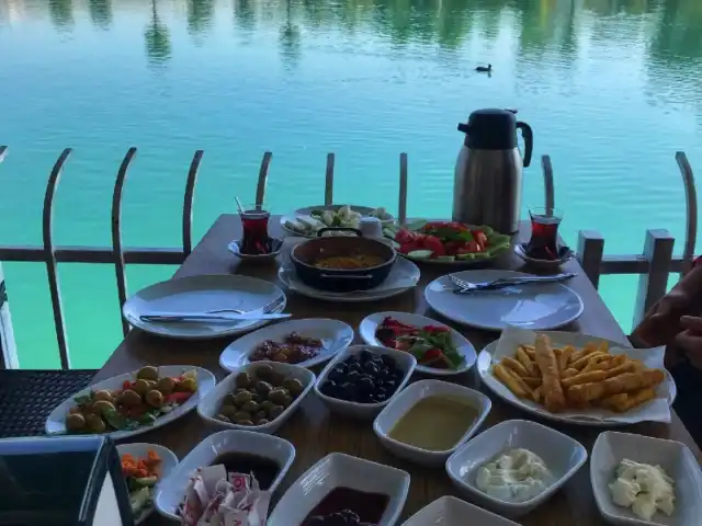 AÇİNA GONDOL CAFE'nin yemek ve ambiyans fotoğrafları 2