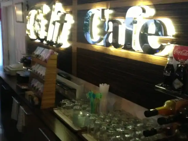 Elit Cafe'nin yemek ve ambiyans fotoğrafları 3