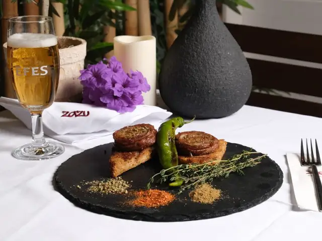 Zazu Cafe Restaurant Bar'nin yemek ve ambiyans fotoğrafları 20