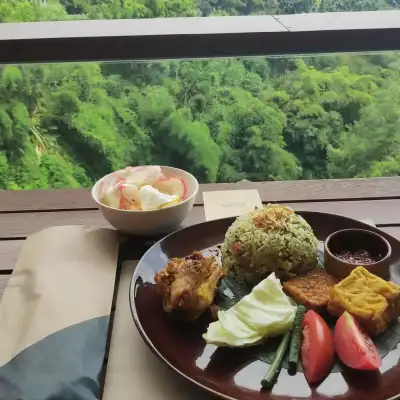 Gaia Semeja Asian Kitchen - The Gaia Hotel Bandung