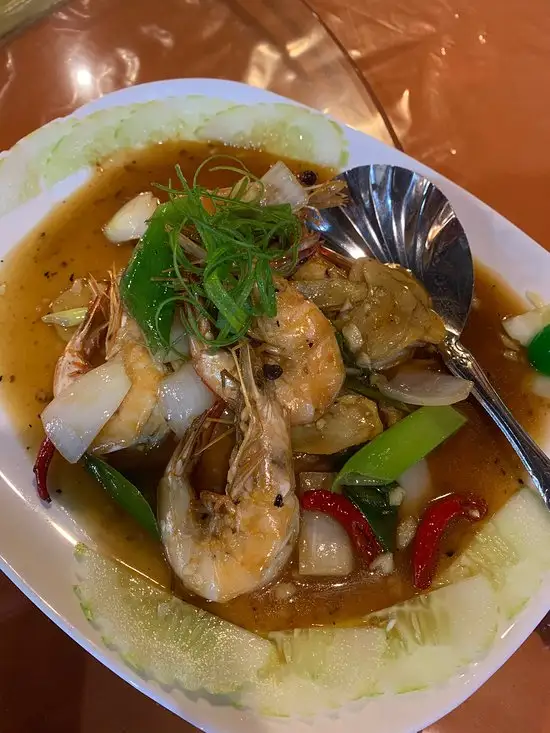 Gambar Makanan Kampoeng Kelong Seafood Restaurant at Mangrove River 5