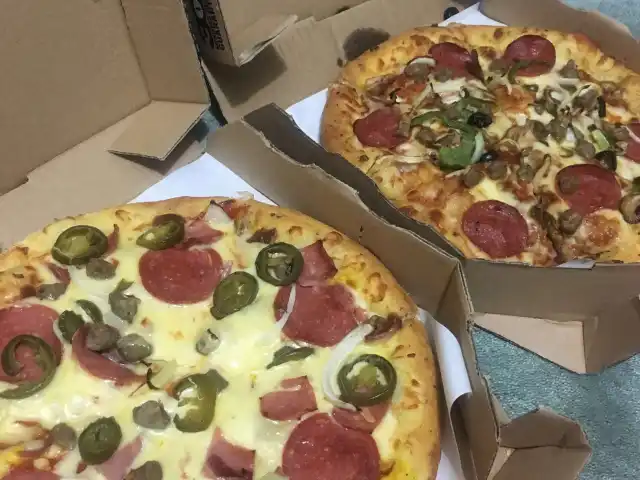 Gambar Makanan Domino's Pizza 13