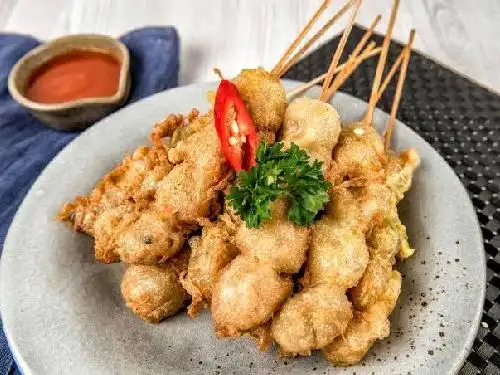 Cilor Gulung, Otak-otak, Sosis Goreng & Pop Ice Saranghaeyo 