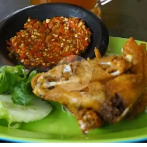 Gambar Makanan Ayam Goereng Akbar, A Wahab Syahranie 17