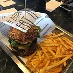 4 Bros Burger'nin yemek ve ambiyans fotoğrafları 2