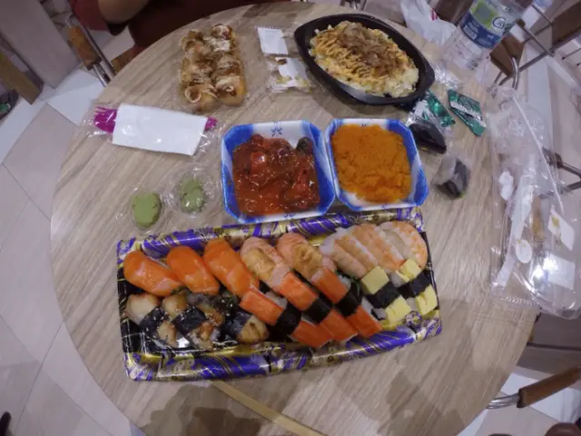 Gambar Makanan Sushi & Sashimi 9