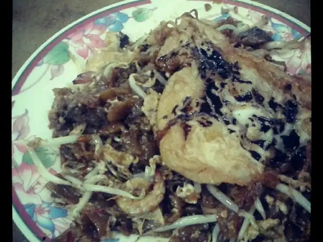 KKM Duck Egg Char Kuey Teow Food Photo 6