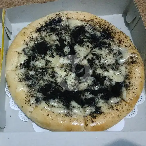 Gambar Makanan Pizza Hotz, Kediri 9