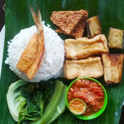 Gambar Makanan Warung Ipunk Lalapan Dan Bakso, Sanur Kaja Denpasar Selatan 15